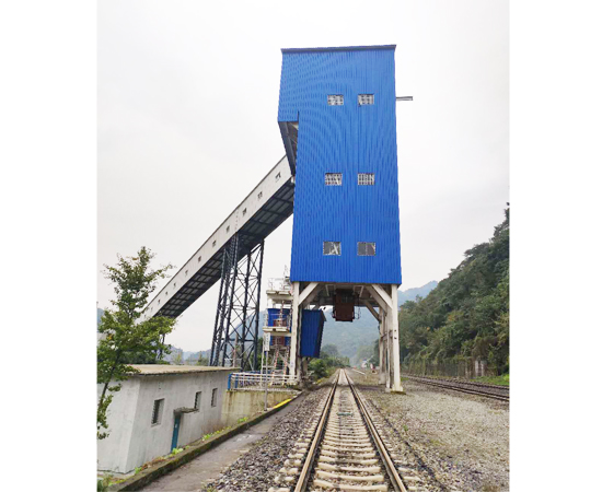 快速定量装车系统是将物料按设定的重量连续地自动称量